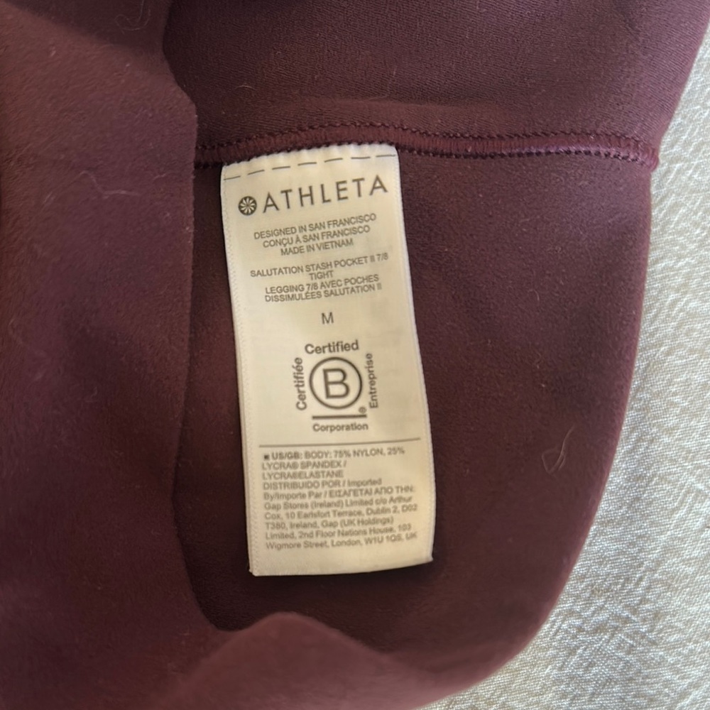 Athleta Salutation Stash II 7/8 legging size medium - Picture 4 of 5
